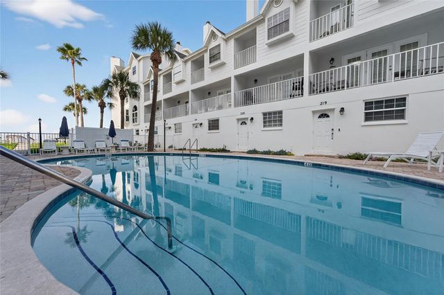 17960 GULF BOULEVARD 104, Redington Shores, FL 33708