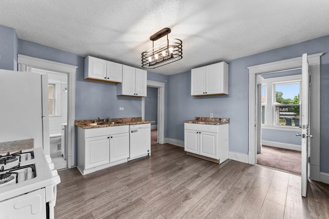 3003 California Street NE, Minneapolis, MN 55418