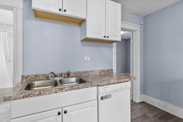 3003 California Street NE, Minneapolis, MN 55418