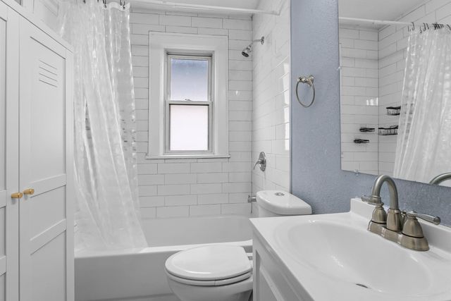 3003 California Street NE, Minneapolis, MN 55418