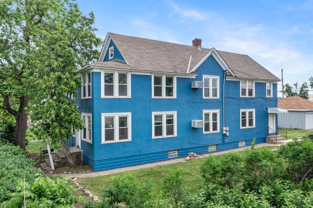 3003 California Street NE, Minneapolis, MN 55418