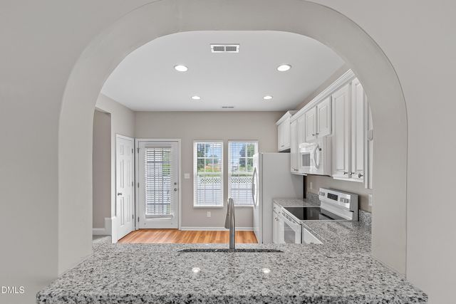 705 Glen Road Apt 111, Garner, NC 27529