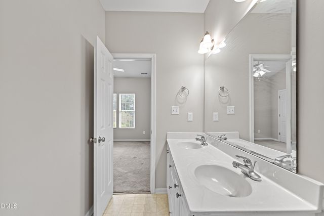 705 Glen Road Apt 111, Garner, NC 27529