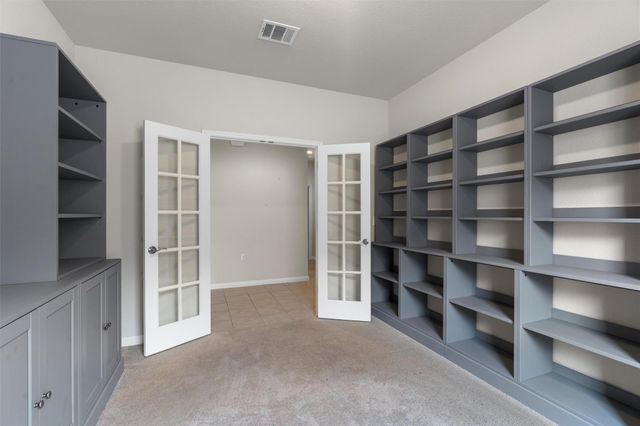 108 Calhoun LN, Georgetown, TX 78633