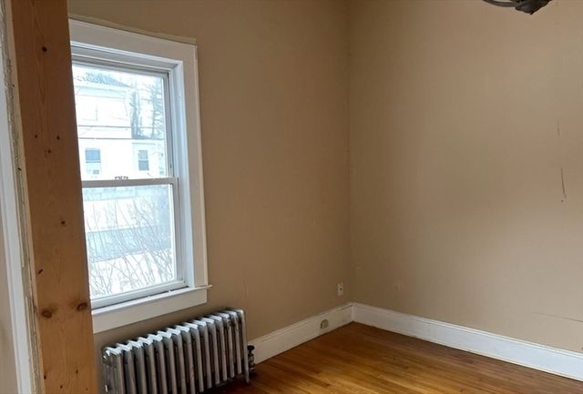 129 Newell St, Pittsfield, MA 01201