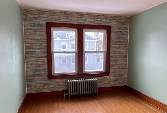 129 Newell St, Pittsfield, MA 01201
