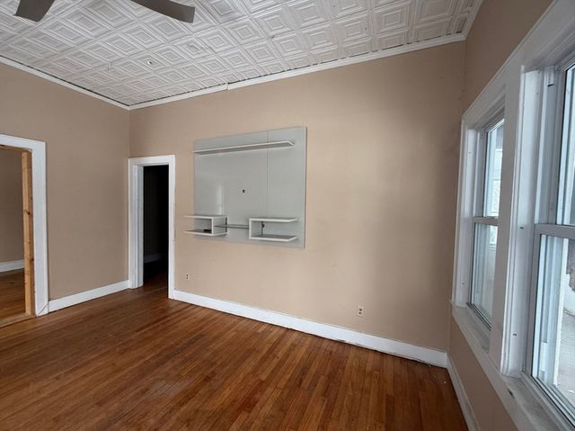 129 Newell St, Pittsfield, MA 01201