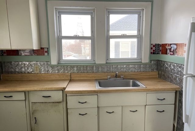 129 Newell St, Pittsfield, MA 01201