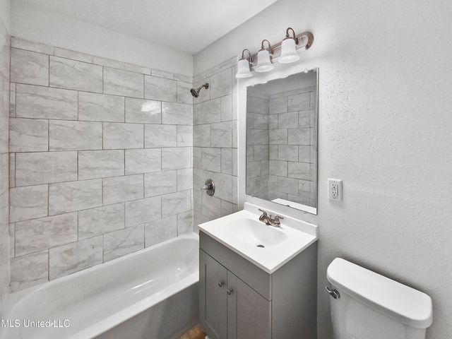 4100 Karen Street, Moss Point, MS 39563