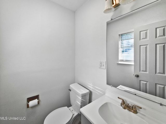 4100 Karen Street, Moss Point, MS 39563