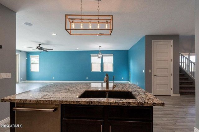 4355 S Synapse Drive, Mesa, AZ 85212