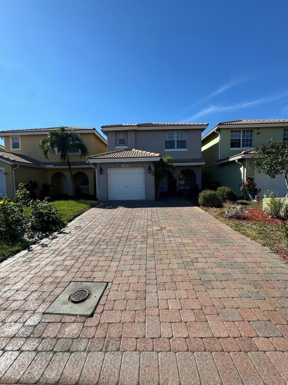 3256 Commodore Court, West Palm Beach, FL 33411
