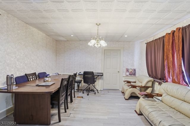 33 Fairbanks St, Hillside Twp., NJ 07205