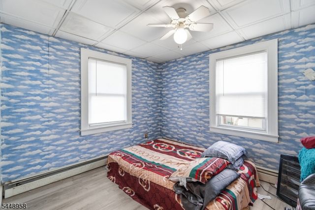 33 Fairbanks St, Hillside Twp., NJ 07205