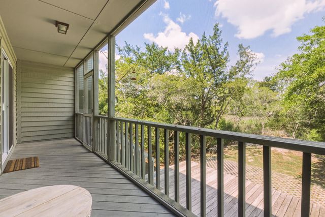1069 Marsh Court Lane, Mount Pleasant, SC 29464