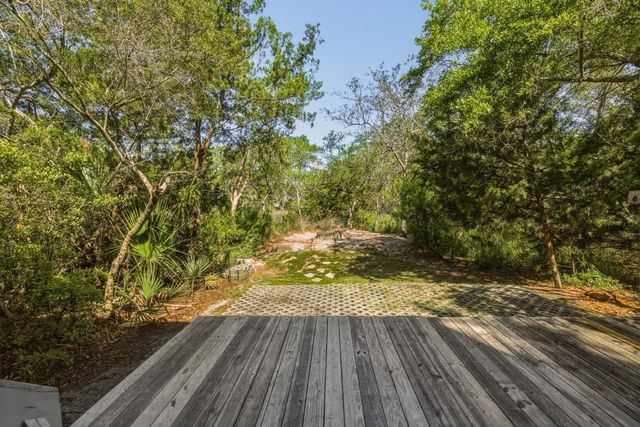 1069 Marsh Court Lane, Mount Pleasant, SC 29464