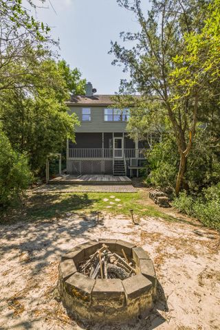 1069 Marsh Court Lane, Mount Pleasant, SC 29464