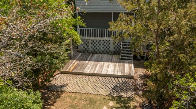 1069 Marsh Court Lane, Mount Pleasant, SC 29464