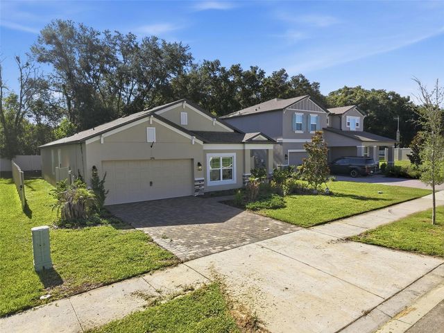 11996 HILLTOP FARMS DRIVE, Dade City, FL 33525