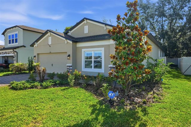 11996 HILLTOP FARMS DRIVE, Dade City, FL 33525