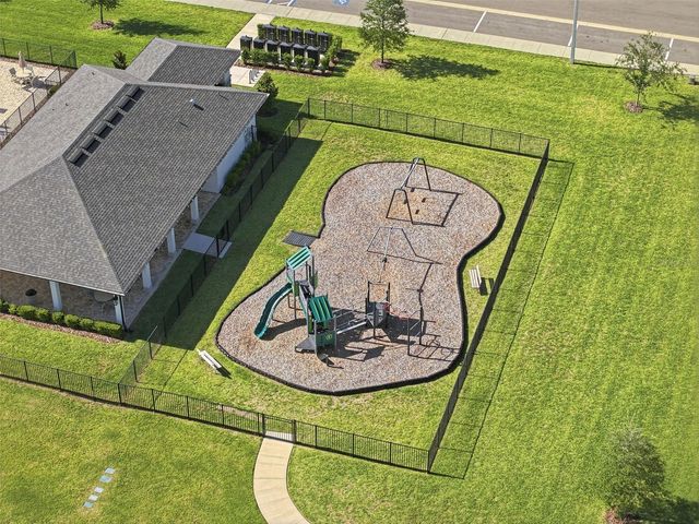 11996 HILLTOP FARMS DRIVE, Dade City, FL 33525