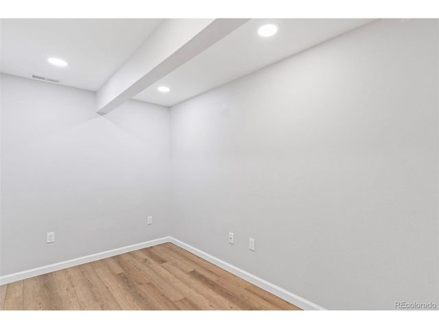 1377 Grass Valley Dr, Colorado Springs, CO 80906