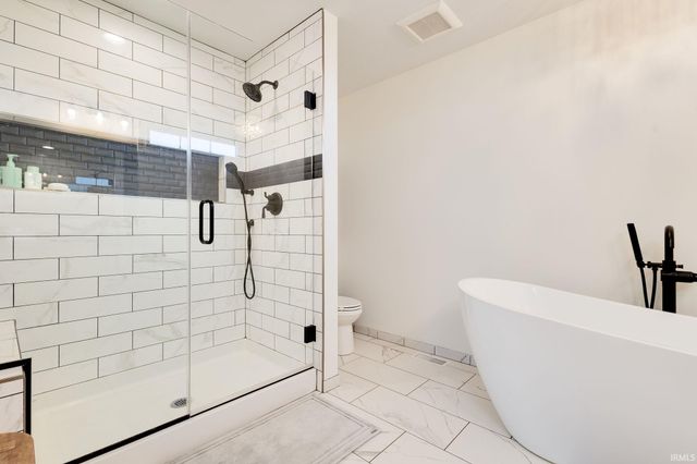 54611 Salem Farms Court, Osceola, IN 46561