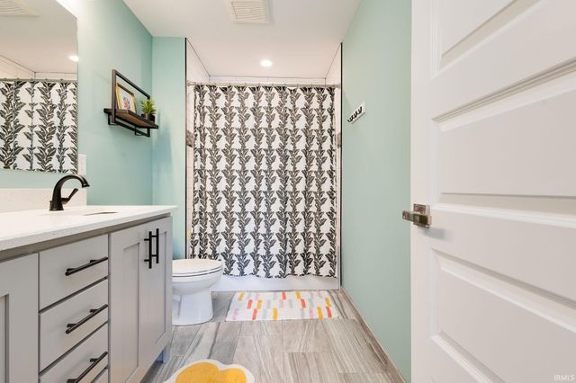 54611 Salem Farms Court, Osceola, IN 46561