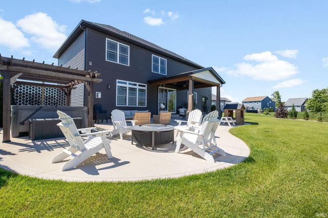 54611 Salem Farms Court, Osceola, IN 46561