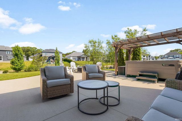 54611 Salem Farms Court, Osceola, IN 46561