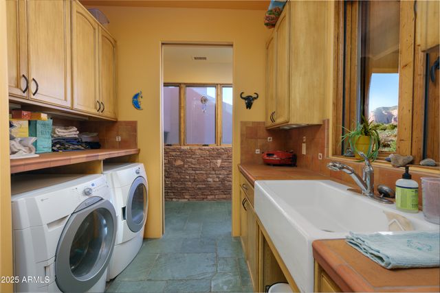 25 ESTATES Circle, Sedona, AZ 86351