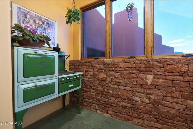 25 ESTATES Circle, Sedona, AZ 86351