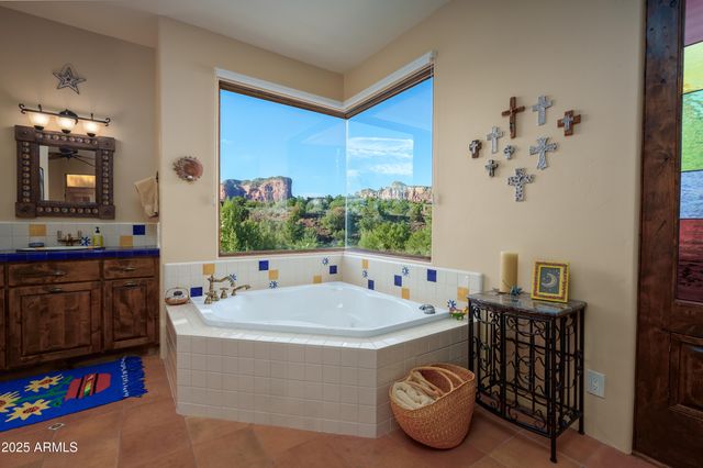 25 ESTATES Circle, Sedona, AZ 86351