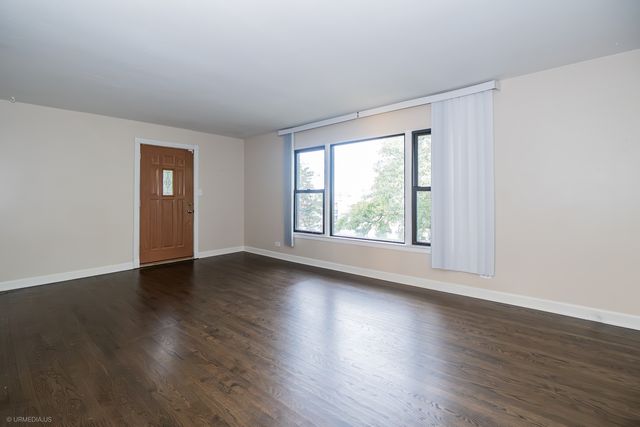 4811 N Harlem Avenue 3, Chicago, IL 60656