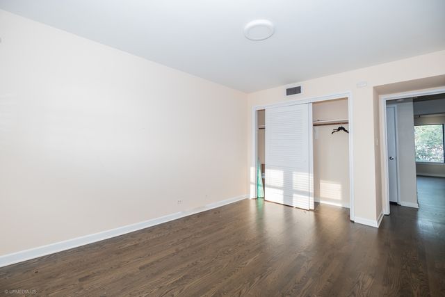 4811 N Harlem Avenue 3, Chicago, IL 60656