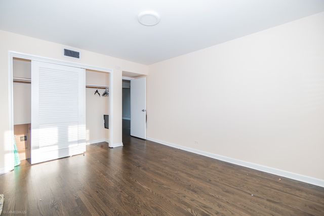 4811 N Harlem Avenue 3, Chicago, IL 60656