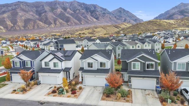 879 S BRUBAKER WAY, Santaquin, UT 84655