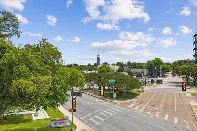 6283 La Vista Drive 101, Dallas, TX 75214