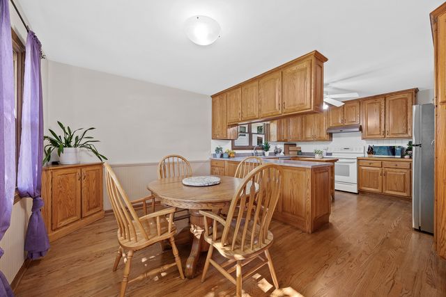 4600 Roslyn Road, Downers Grove, IL 60515