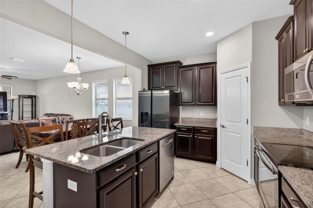 28622 TRANQUIL LAKE CIRCLE, Wesley Chapel, FL 33543