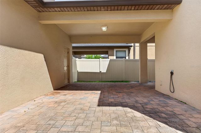 28622 TRANQUIL LAKE CIRCLE, Wesley Chapel, FL 33543