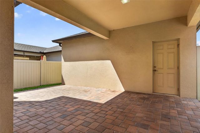 28622 TRANQUIL LAKE CIRCLE, Wesley Chapel, FL 33543