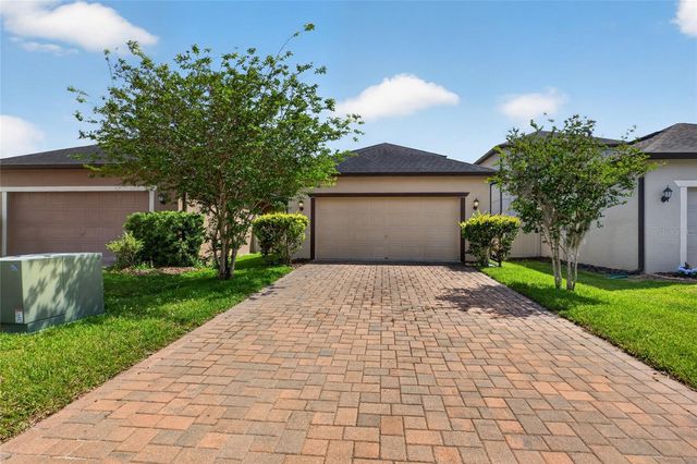 28622 TRANQUIL LAKE CIRCLE, Wesley Chapel, FL 33543