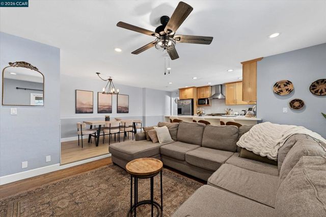 1560 American Beauty Dr, Concord, CA 94521