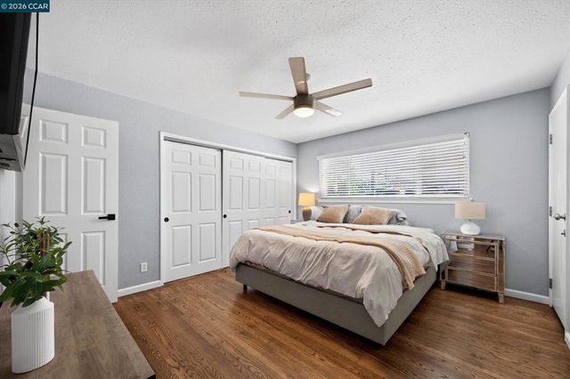 1560 American Beauty Dr, Concord, CA 94521