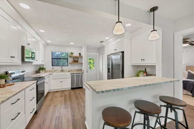 4737 DEL RIO WAY S, Gulfport, FL 33711