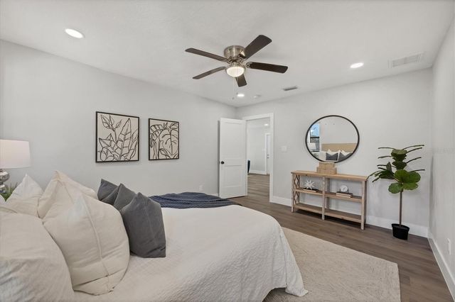 4737 DEL RIO WAY S, Gulfport, FL 33711