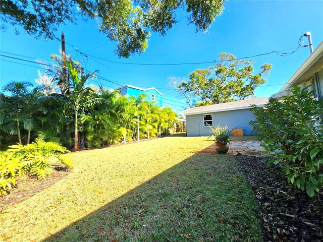 4737 DEL RIO WAY S, Gulfport, FL 33711