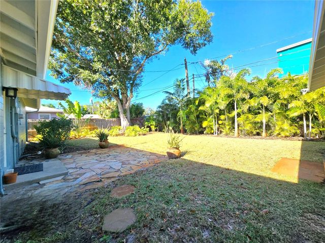 4737 DEL RIO WAY S, Gulfport, FL 33711