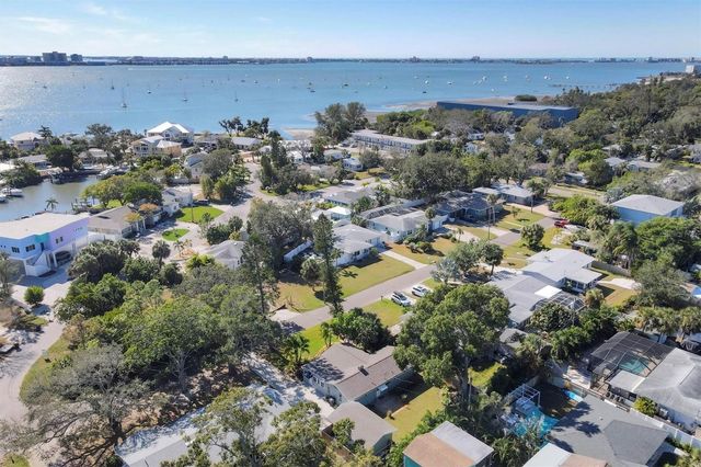 4737 DEL RIO WAY S, Gulfport, FL 33711